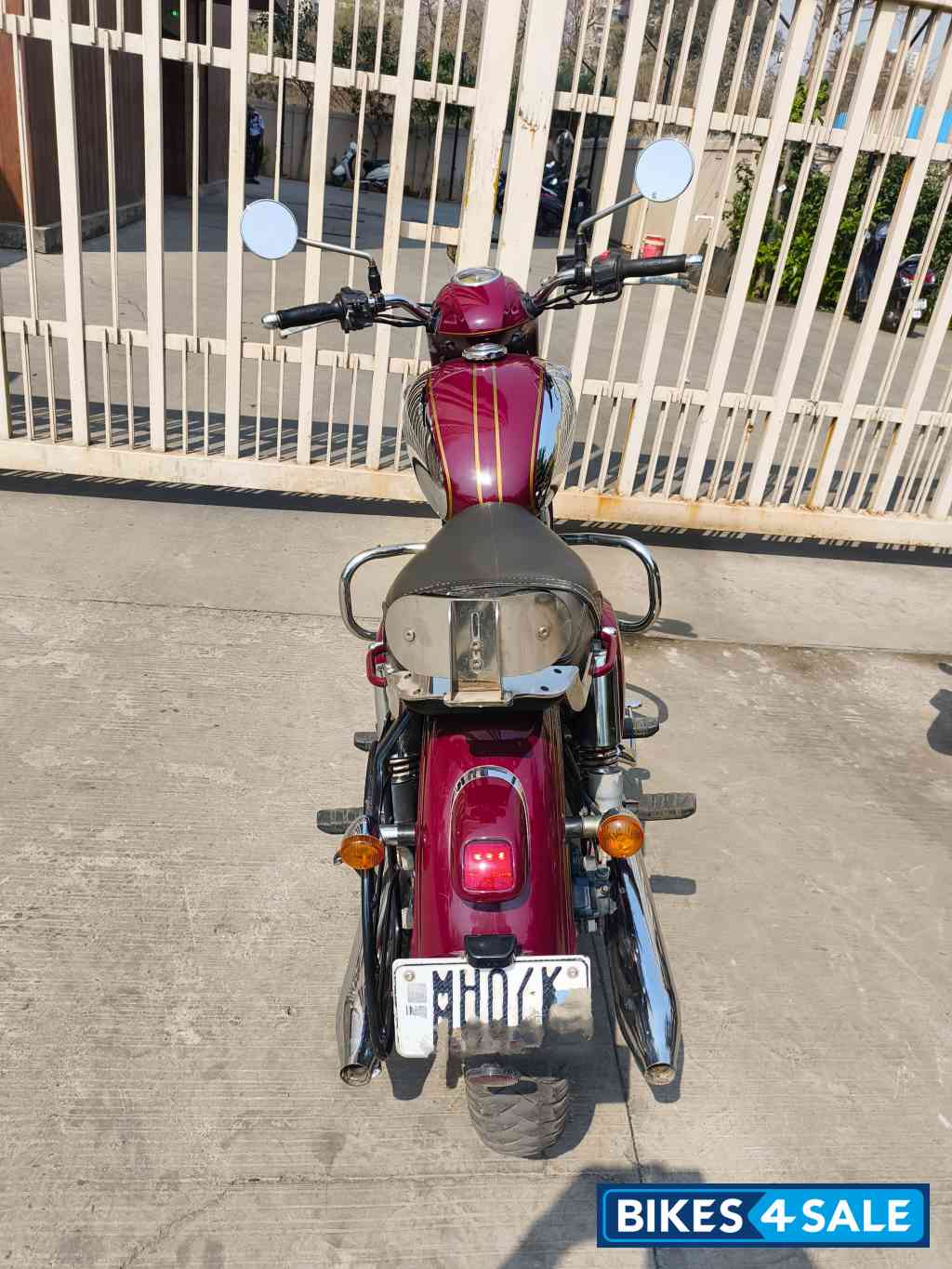 Maroon Jawa 350