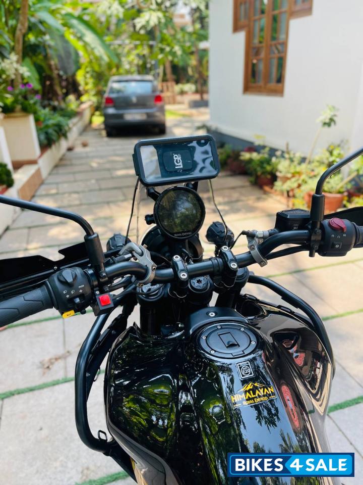 Hanle Black Royal Enfield Himalayan 452