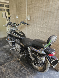 Bajaj Avenger Cruise 220