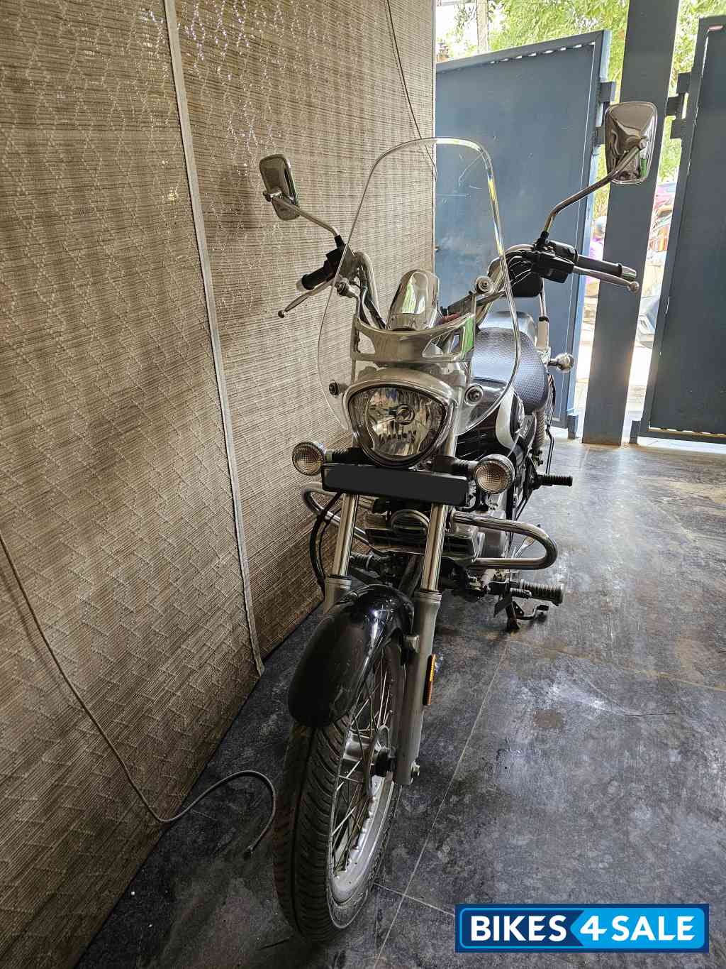 Bajaj Avenger Cruise 220