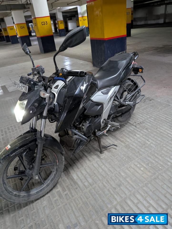 TVS Apache RTR 160 4V