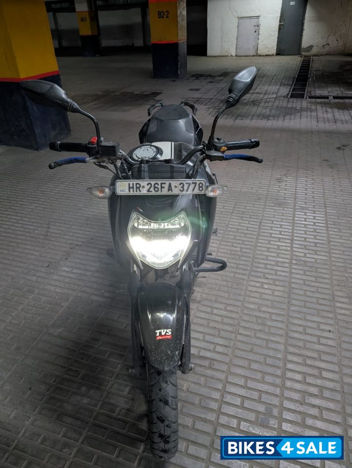 TVS Apache RTR 160 4V