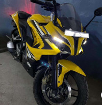 Bajaj Pulsar RS 200 ABS