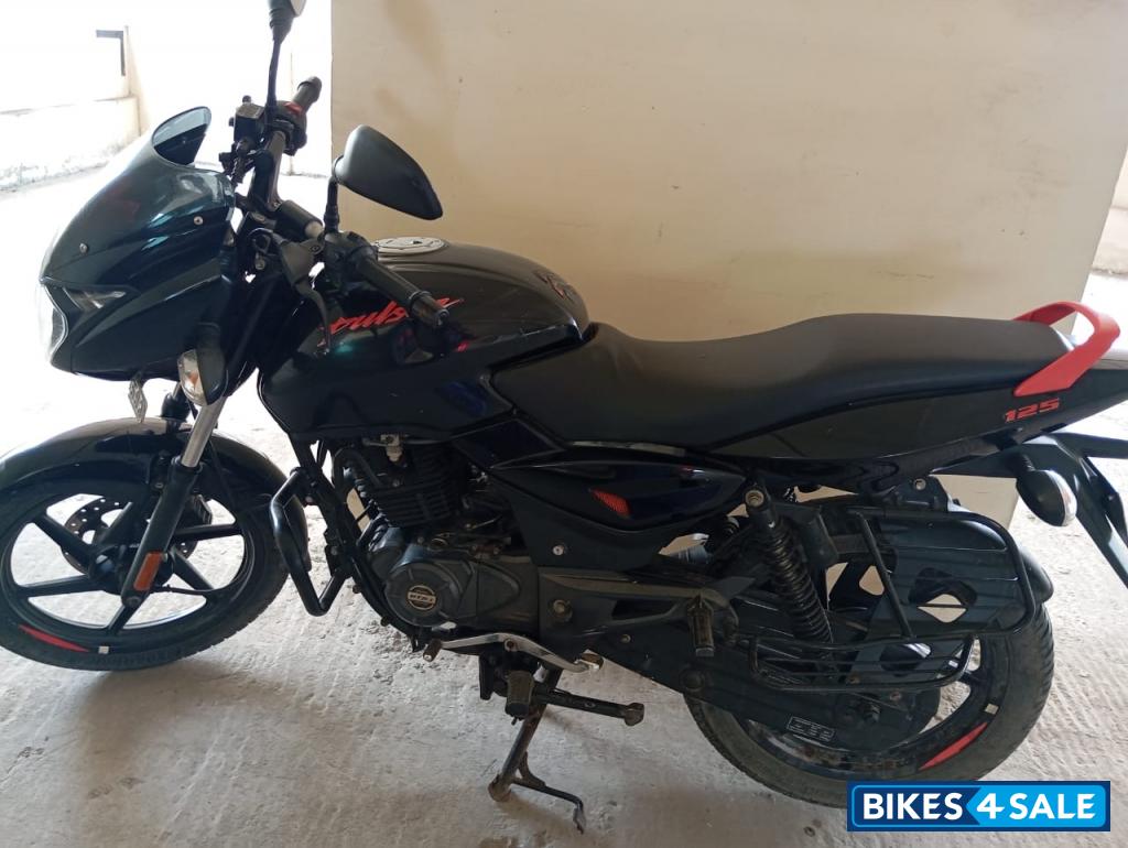 Bajaj Pulsar 125