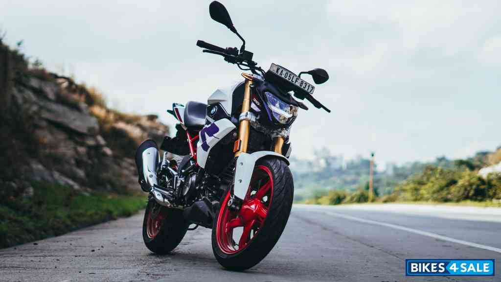 BMW G 310 R