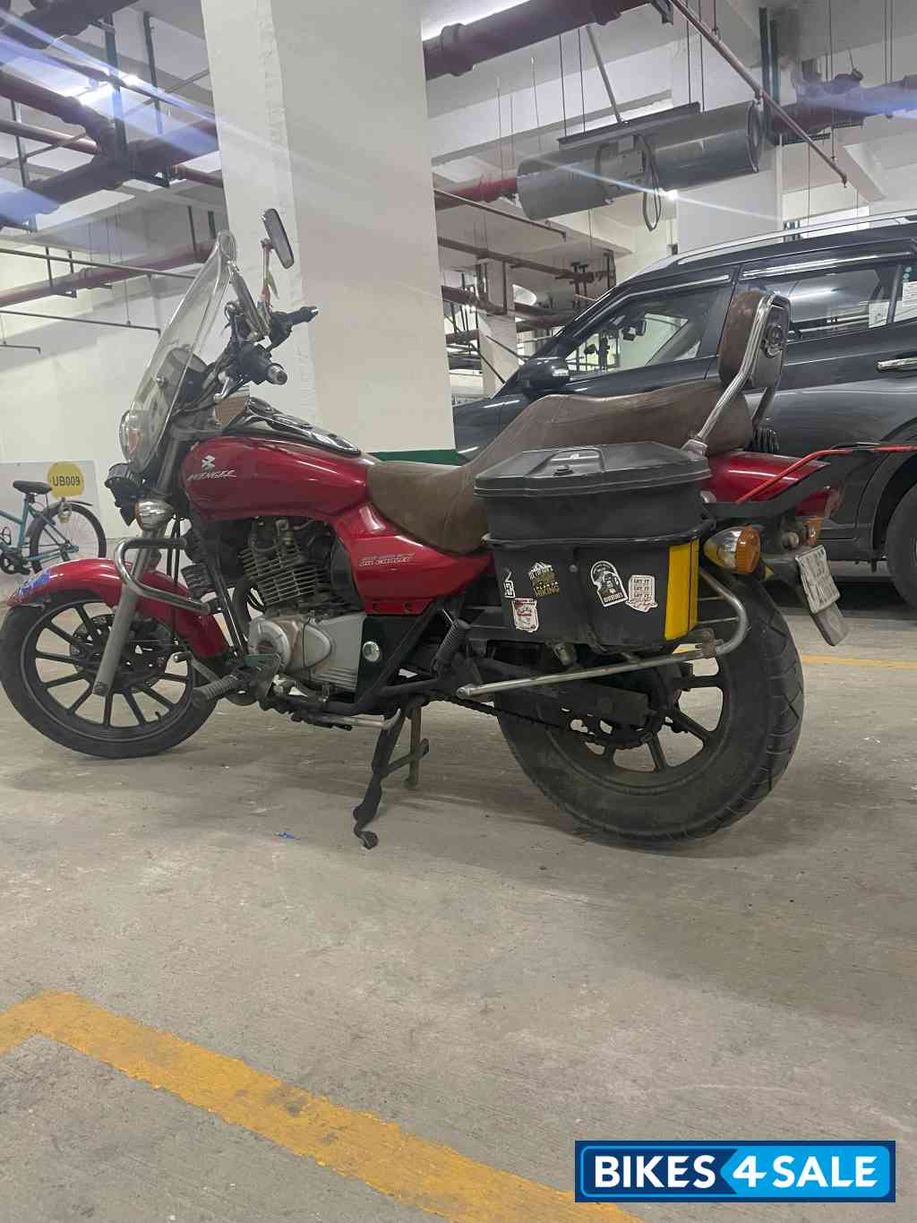 Bajaj Avenger 220 DTS-i