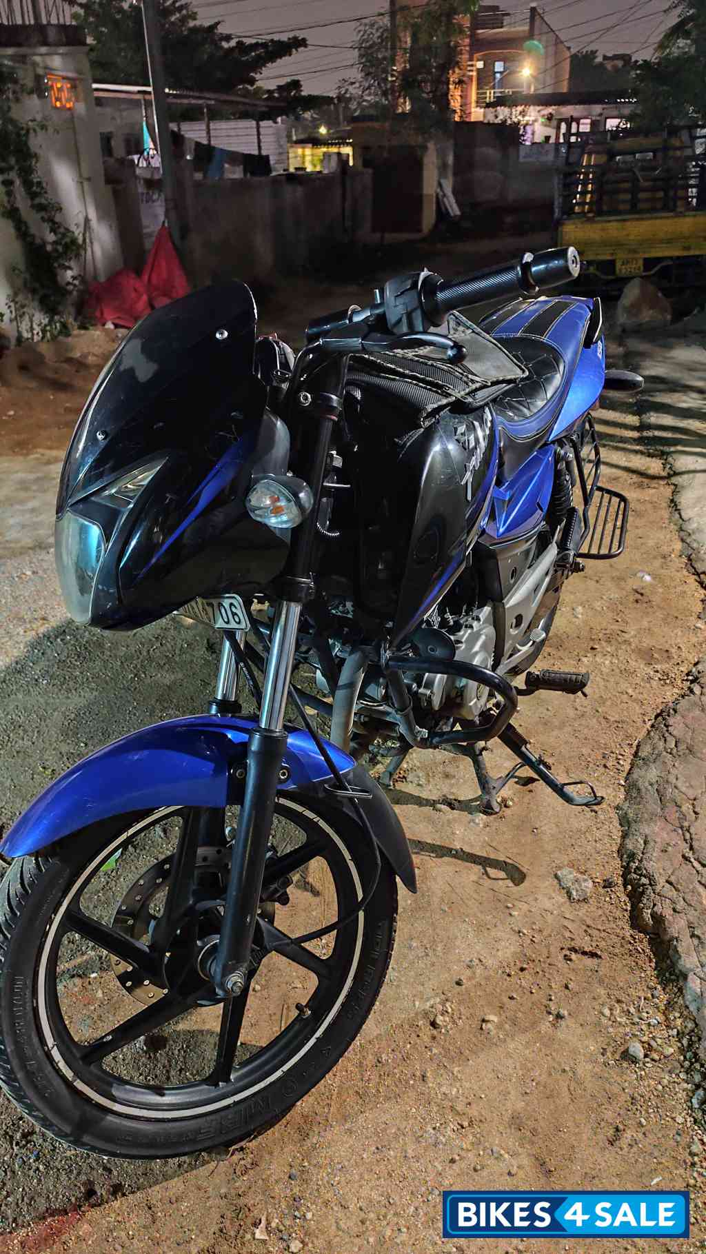 Blue Bajaj Pulsar 150