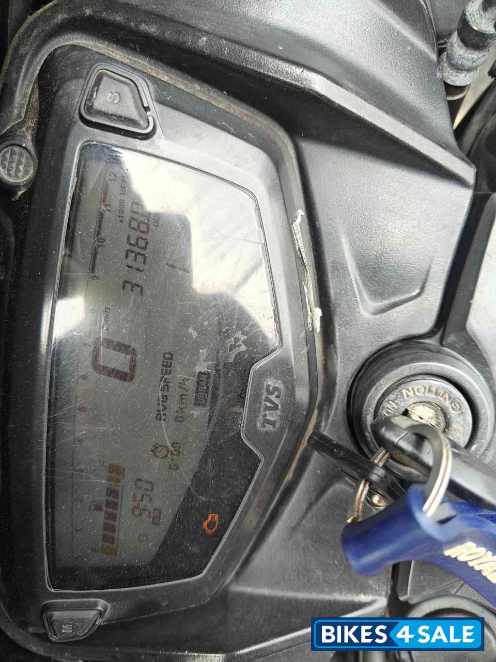 Black TVS Apache RTR 160 2V Racing Edition