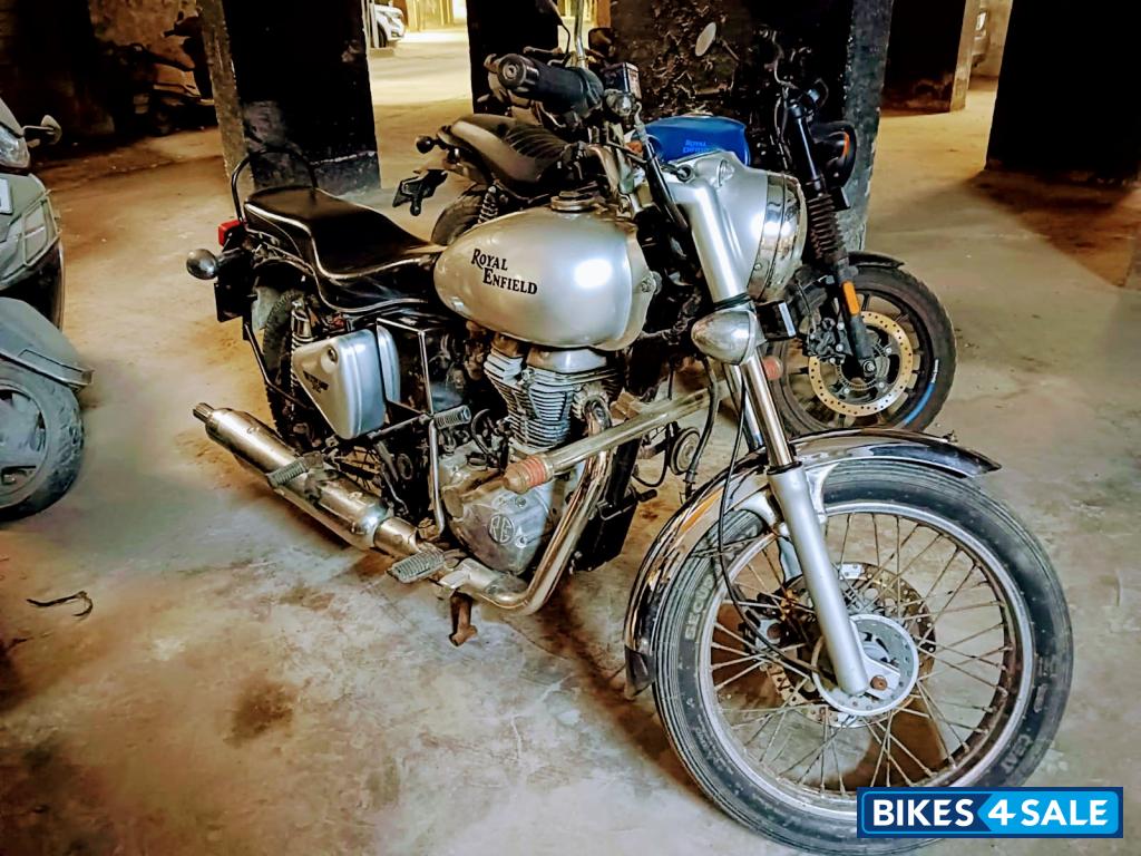 Royal Enfield Bullet 350