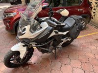 White CFMoto 650MT
