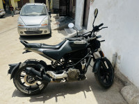 Husqvarna FC svartpilen 250