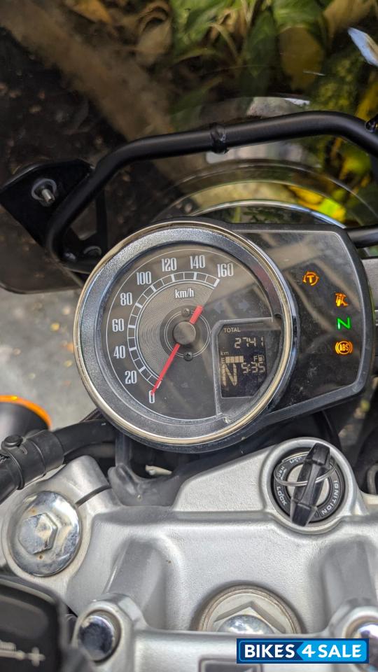 Black Honda CB350 DLX Pro