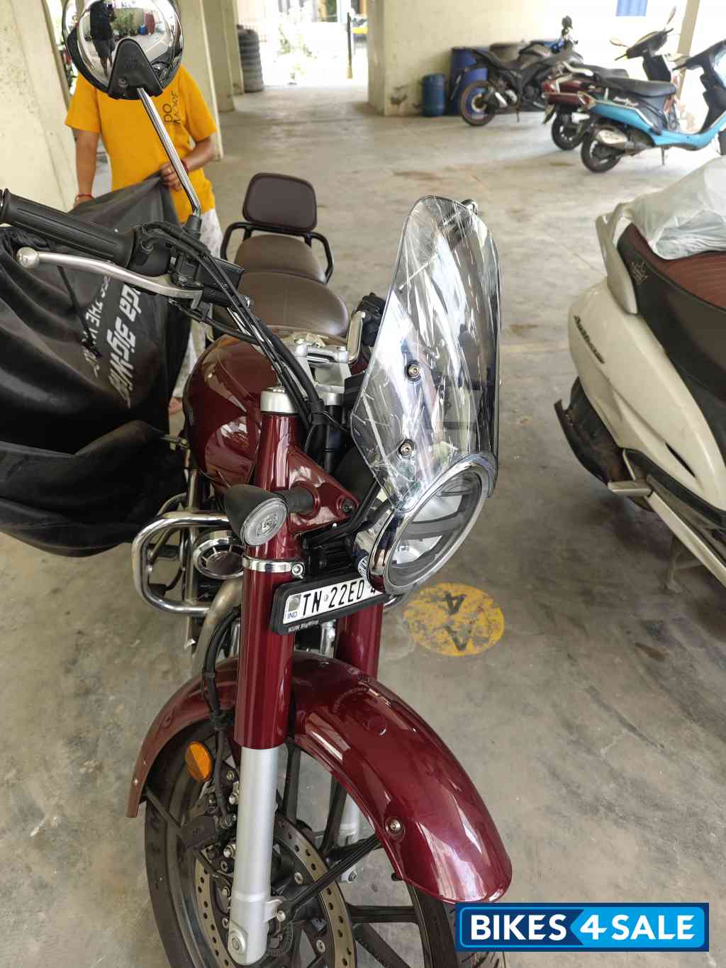 Precious Red Metali Honda CB350 DLX Pro