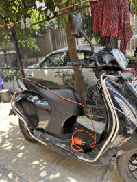 Black Bajaj Chetak Premium