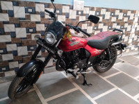 Red Bajaj Avenger Street 160 BS6