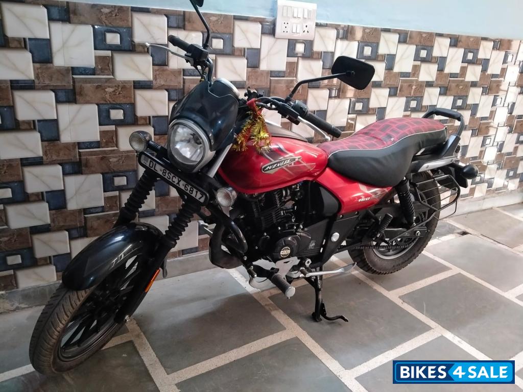 Red Bajaj Avenger Street 160 BS6