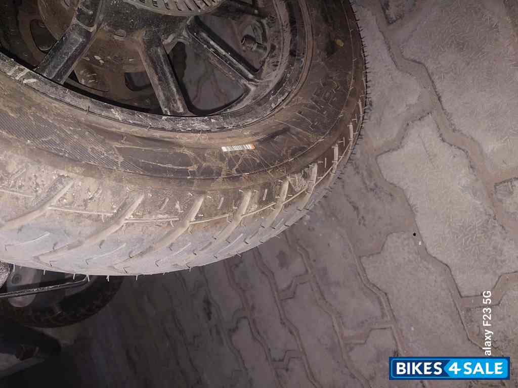 Black Bajaj Avenger Street 160 BS6