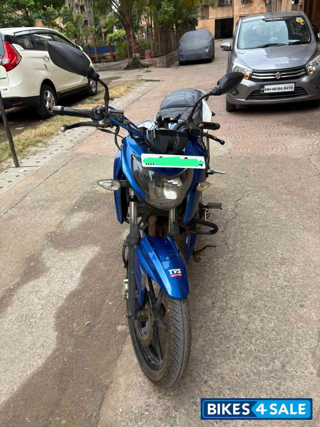 Blue TVS Apache RTR 160 4V