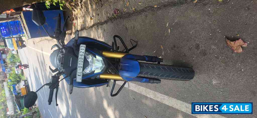 Blue Honda Hornet 2.0 OBD2