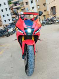 Yamaha R15 V4