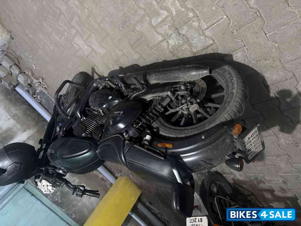 Hunter Green Yezdi Roadster Dark