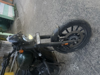 Hunter Green Yezdi Roadster Dark