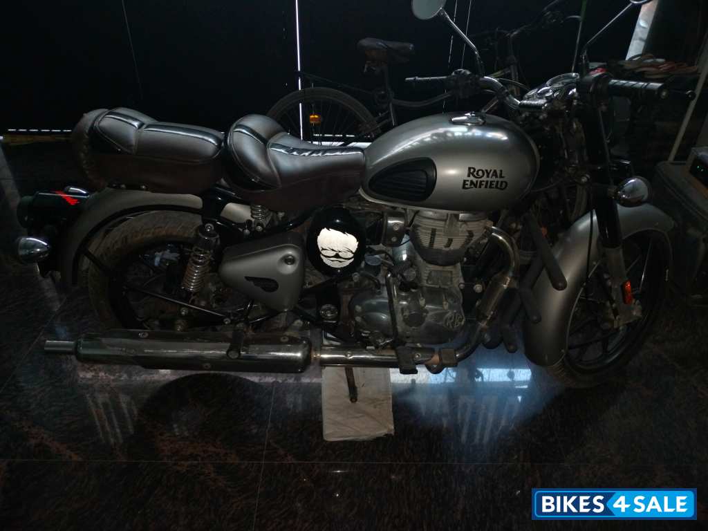 Gun Metal Royal Enfield Classic 350 Dual Channel BS6