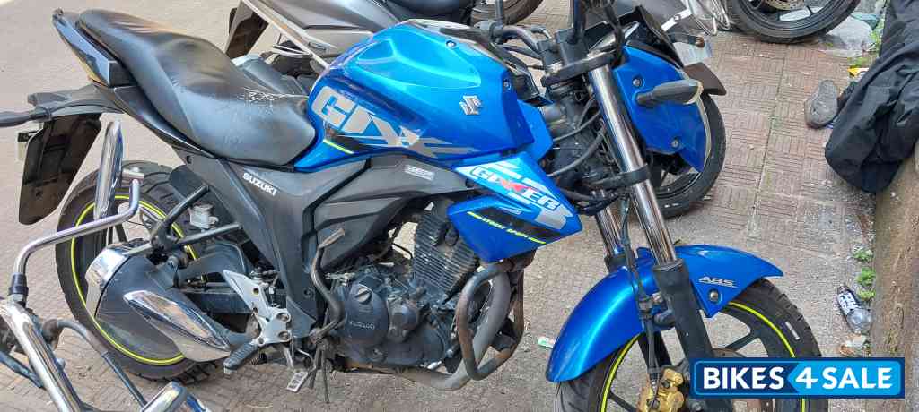 Blue Suzuki Gixxer ABS