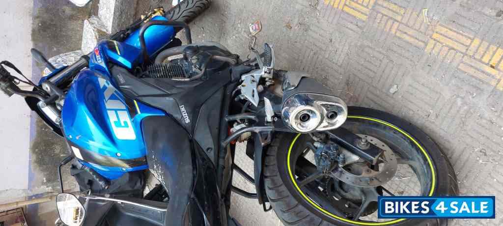 Blue Suzuki Gixxer ABS