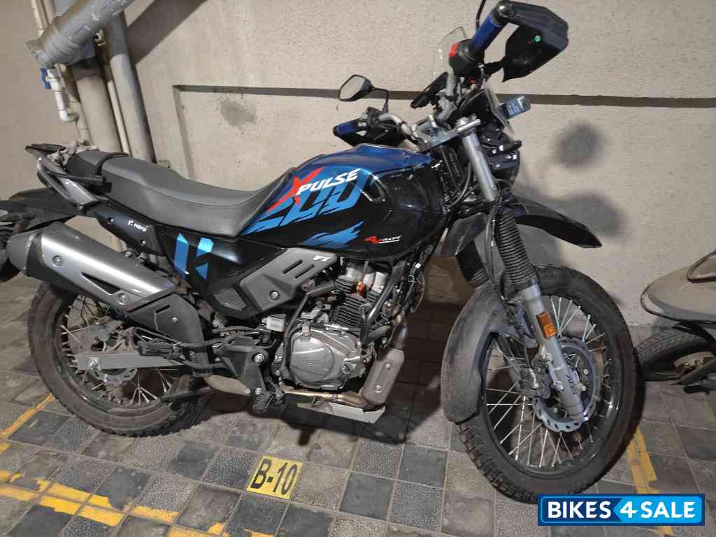 Blue Hero XPulse 200