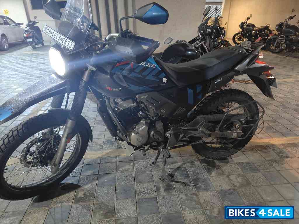 Blue Hero XPulse 200