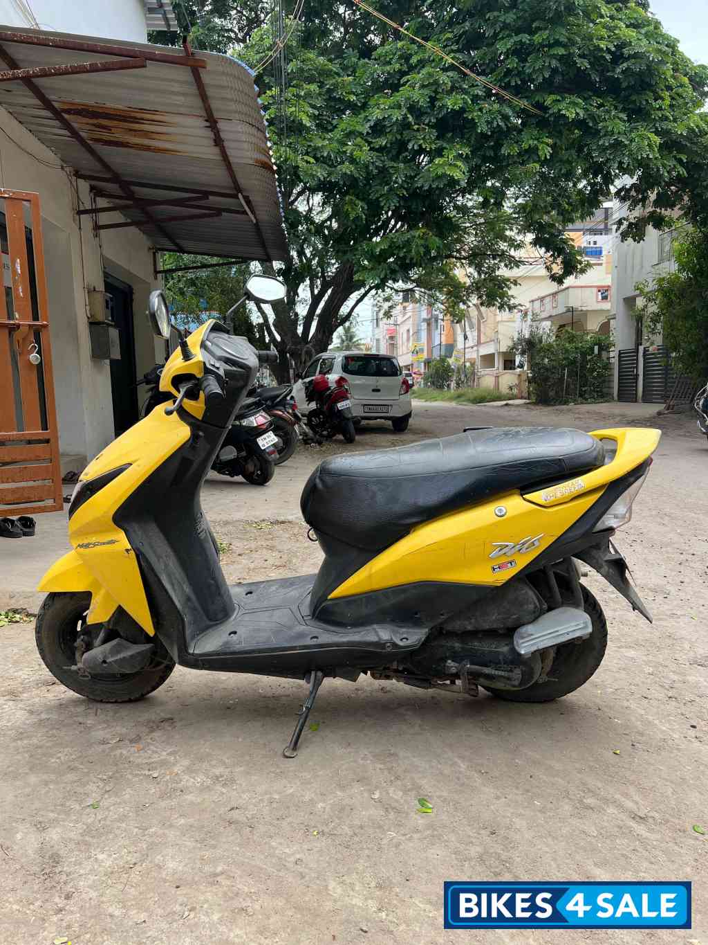 Yellow Honda Dio