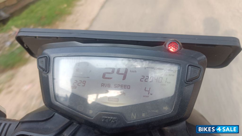 Black And Rend TVS Apache RTR 160 4V Special Edition