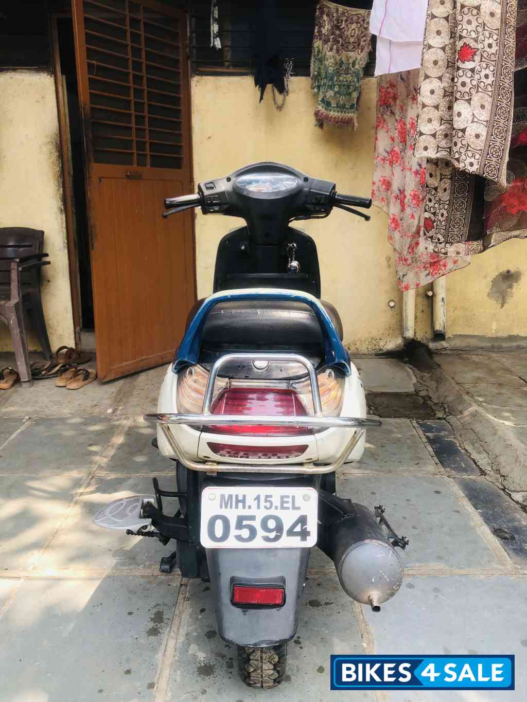 White Hero Pleasure White Hero Pleasure