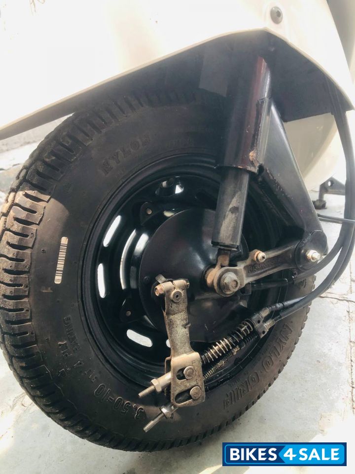 White Hero Pleasure White Hero Pleasure