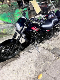 Black Bajaj Avenger Street 220