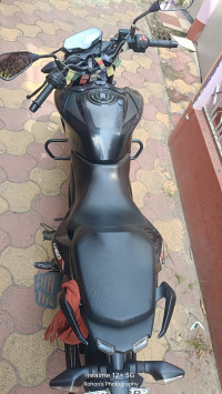 Black Bajaj Pulsar N160