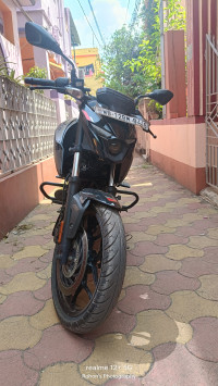 Black Bajaj Pulsar N160