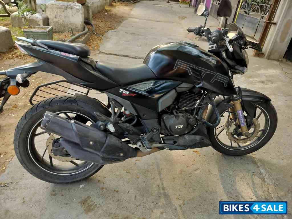 TVS Apache RTR 200 4V