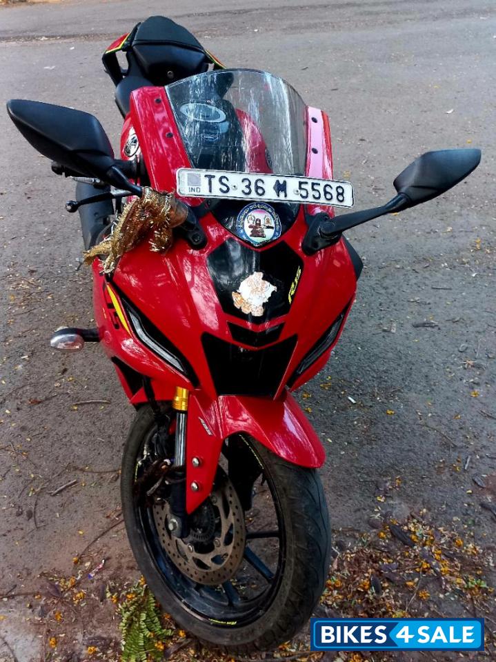 Red Yamaha R15 V4 Red Yamaha R15 V4
