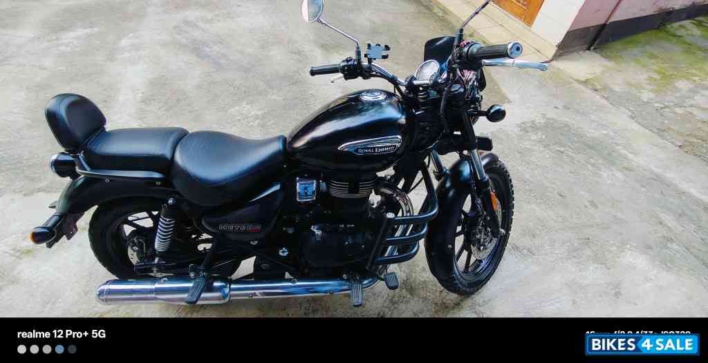 Matte Black Royal Enfield Meteor 350 Stellar