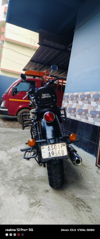 Matte Black Royal Enfield Meteor 350 Stellar