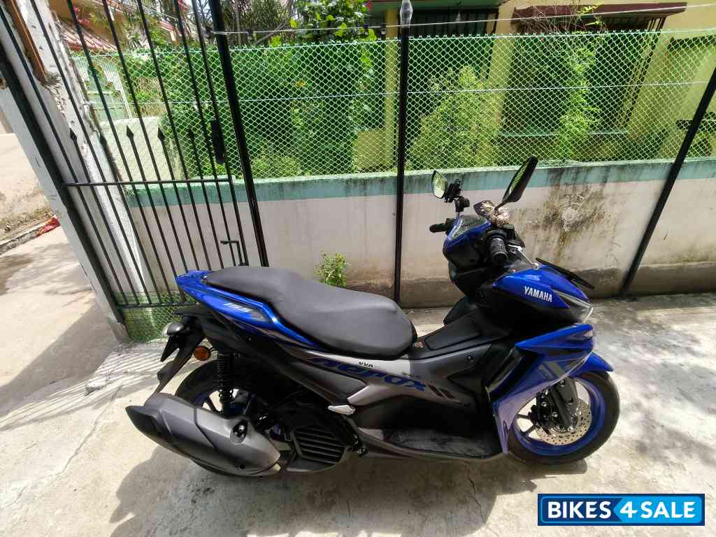 Blue Yamaha Aerox 155 Version S