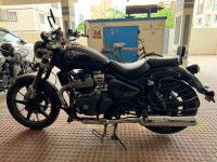 Stellar Black Royal Enfield Super Meteor 650