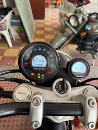 Stellar Black Royal Enfield Super Meteor 650