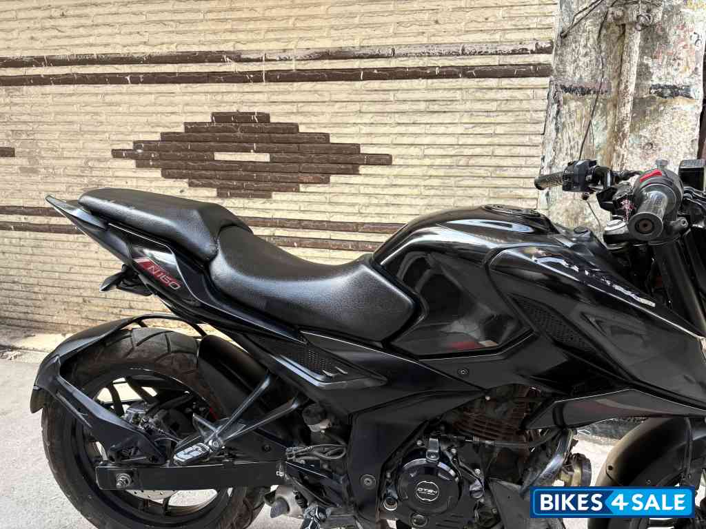 Bajaj Pulsar N160 Dual Channel ABS