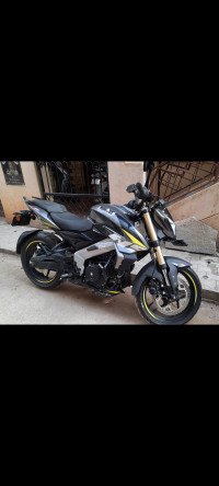Pewter Gloss Grey Bajaj Pulsar NS400Z