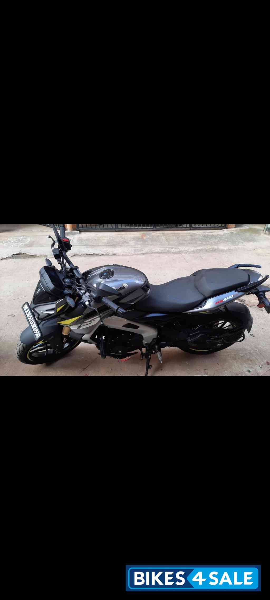Pewter Gloss Grey Bajaj Pulsar NS400Z