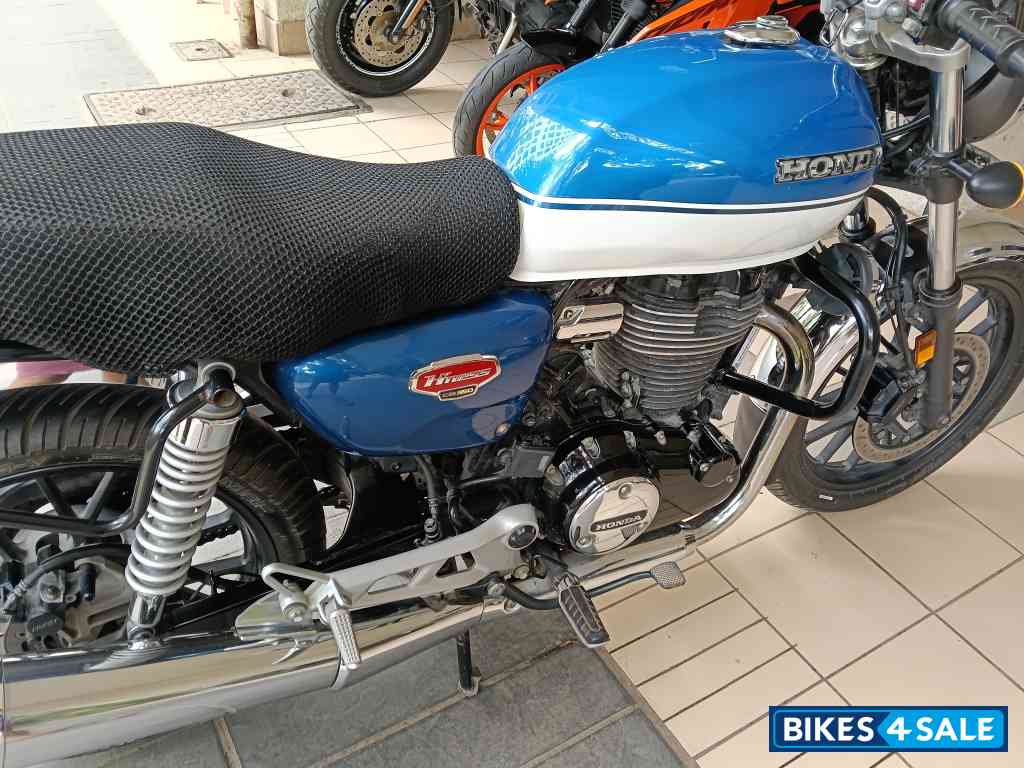 Honda CB350 DLX Pro