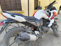 White And Red Yamaha Fazer